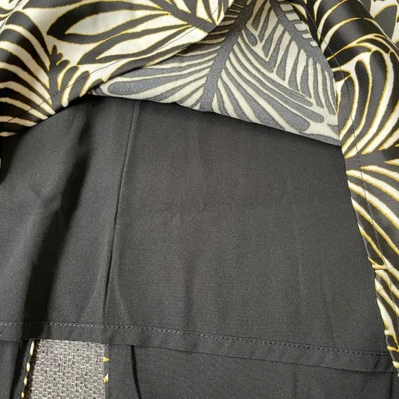 Avec Les Filles Halter Midi Dress Palm Leaf Tropical Size 10 Satin Black Gold - Picture 10 of 13